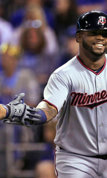 Kintzler picks off Gore to preserve Twins' 7-6 victory